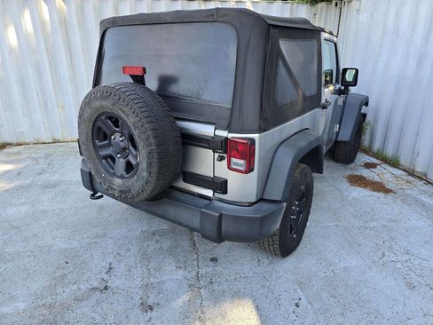 Used 2017 Jeep Wrangler Sport w/ Connectivity Group image 9