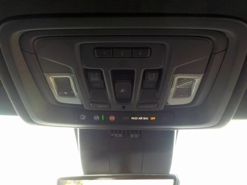 New 2025 GMC Sierra 1500 AT4X image 40