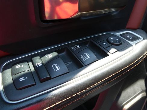 Used 2022 RAM 2500 Limited AWD/4WD image 24