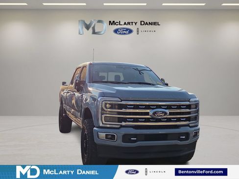Used 2024 Ford F250 Platinum AWD/4WD image 1