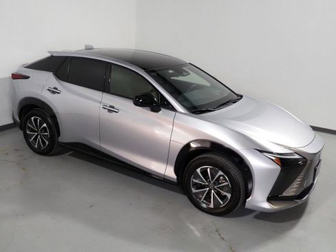 Used 2023 Lexus RZ 450e Premium w/ Technology Package image 12