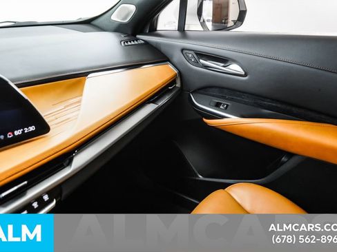 Used 2024 Cadillac XT4 Sport image 46