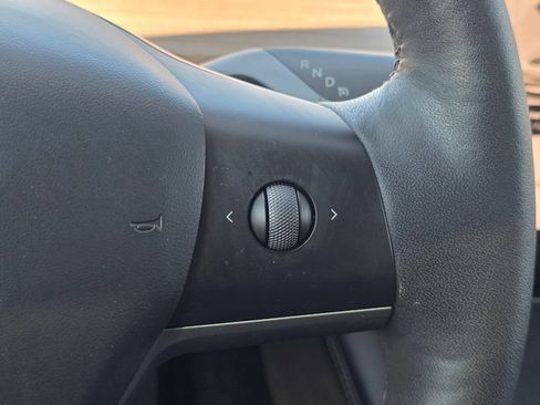 Used 2023 Tesla Model 3 Standard Range RWD image 34