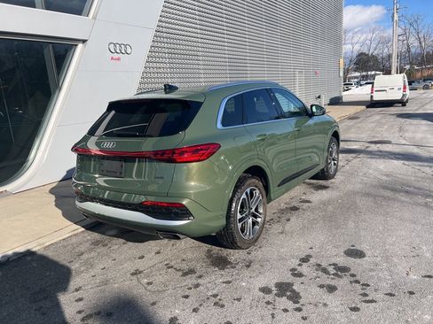 Used 2025 Audi Q5 Premium Plus w/ Premium Plus image 27