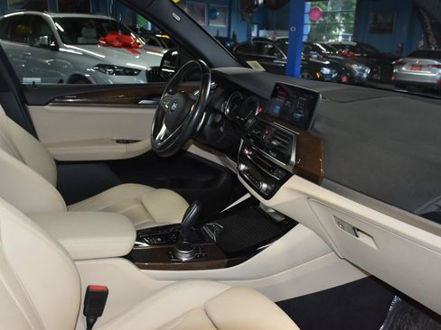 Used 2019 BMW X3 xDrive30i w/ Convenience Package AWD/4WD image 16