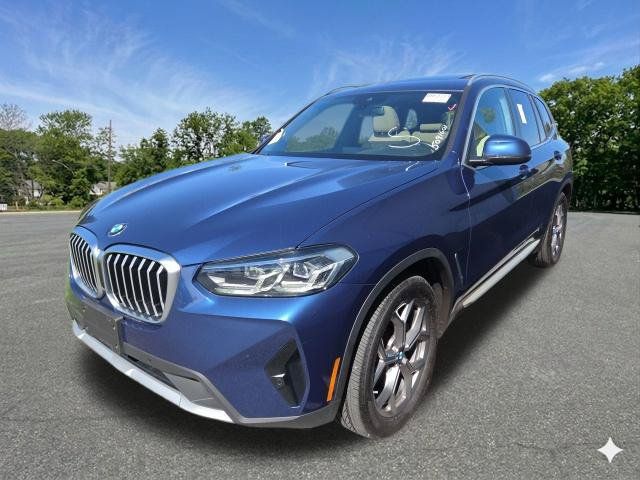 Used 2023 BMW X3 xDrive30i w/ Convenience Package AWD/4WD image 4