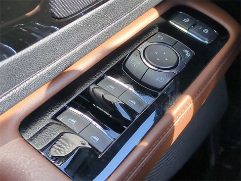 Used 2022 Lincoln Aviator Reserve w/ Elements Package Plus image 23