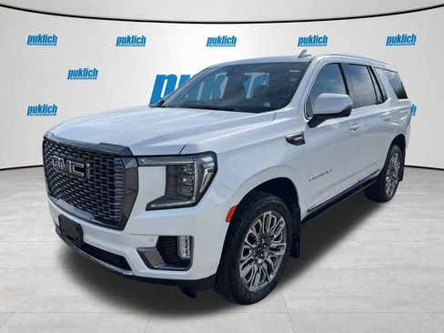 Used 2024 GMC Yukon Denali Ultimate AWD/4WD image 3