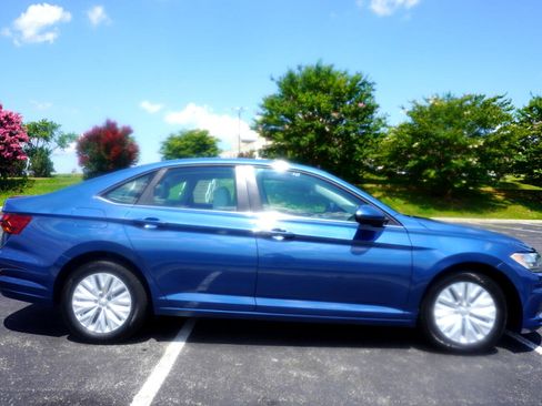 Used 2019 Volkswagen Jetta S w/ Driver Assistance Package image 7