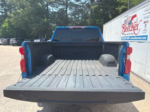 Used 2024 Chevrolet Silverado 1500 LT Trail Boss w/ LT Trail Boss Premium Package AWD/4WD image 16