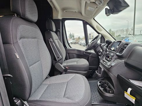 New 2025 RAM ProMaster 1500 w/ Quick Order Package 22G SLT image 12