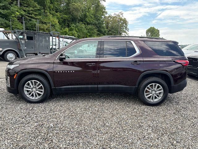 Used 2023 Chevrolet Traverse LT AWD/4WD image 2