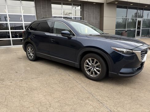 Used 2017 MAZDA CX-9 Touring image 2