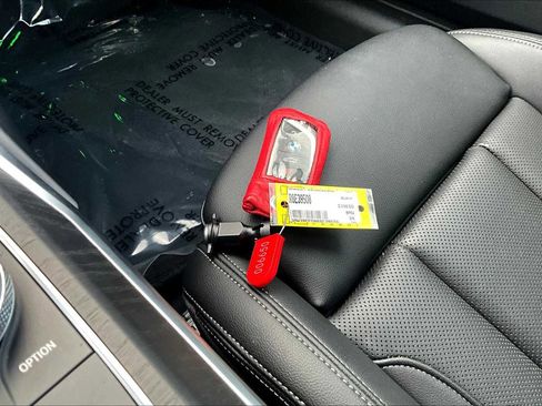 Used 2024 BMW 330e w/ Convenience Package image 14