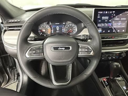 Used 2024 Jeep Compass Limited AWD/4WD image 14