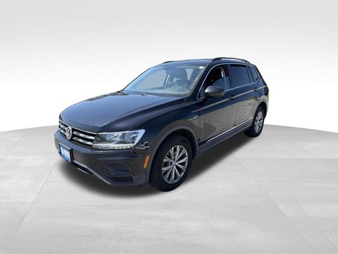 Used 2018 Volkswagen Tiguan SE FWD image 4