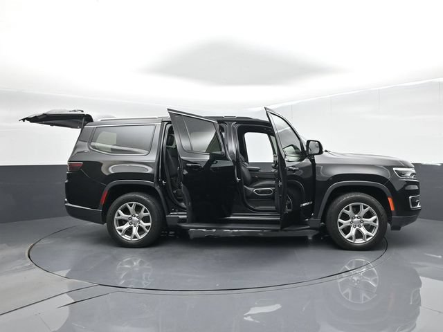 Used 2022 Jeep Wagoneer Series II AWD/4WD image 70