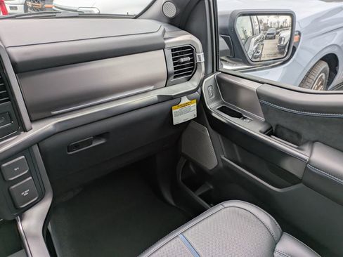 New 2025 Ford F150 Platinum w/ FX4 Off-Road Package image 18