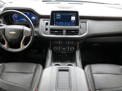Used 2023 Chevrolet Tahoe High Country AWD/4WD image 2