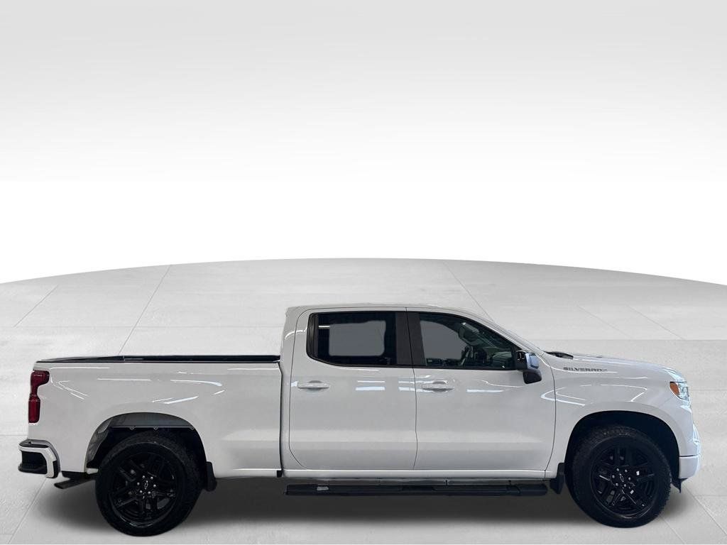 Used 2025 Chevrolet Silverado 1500 RST w/ Convenience Package II AWD/4WD image 29