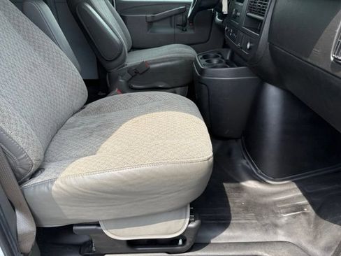 Used 2023 Chevrolet Express 2500 Extended RWD image 20