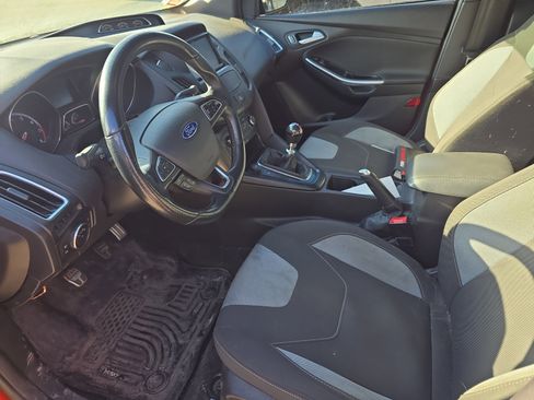 Used 2018 Ford Focus ST image 6