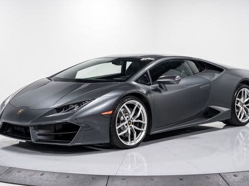 Used 2018 Lamborghini Huracan LP 580-2 image 7