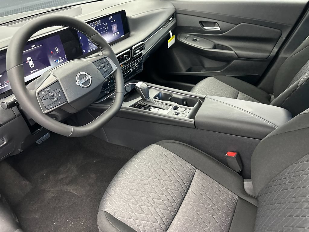Used 2026 Nissan Sentra SV w/ SV Convenience Package FWD image 9