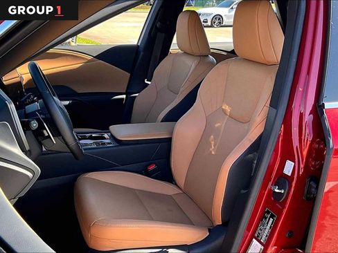 Used 2025 Lexus RX 350 Premium image 6