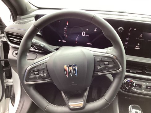 Used 2024 Buick Envista Sport Touring w/ Convenience I Package FWD image 16
