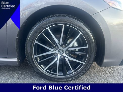 Used 2024 Toyota Camry SE w/ Cold Weather Package image 8