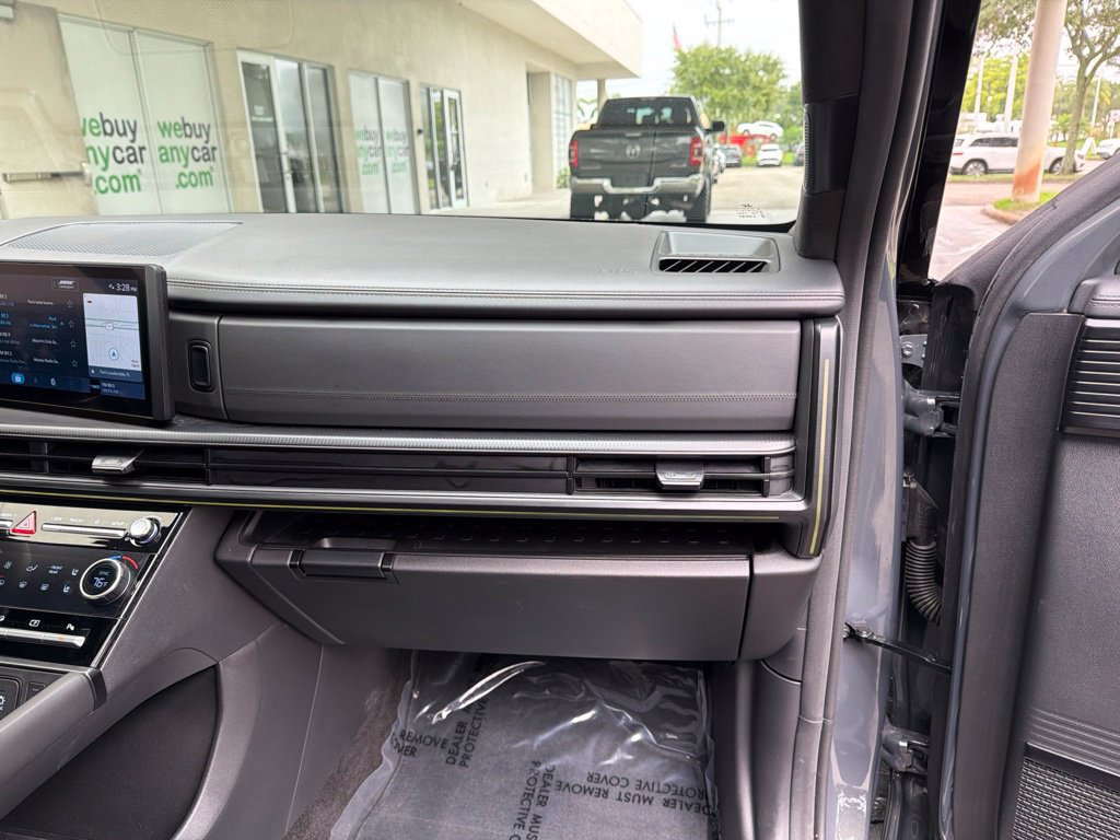 Used 2024 Hyundai Santa Fe Calligraphy FWD image 25