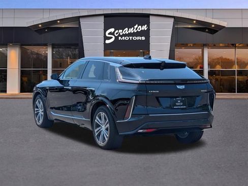 Used 2024 Cadillac Lyriq Luxury w/ LPO, Floor Liner Package AWD/4WD image 3