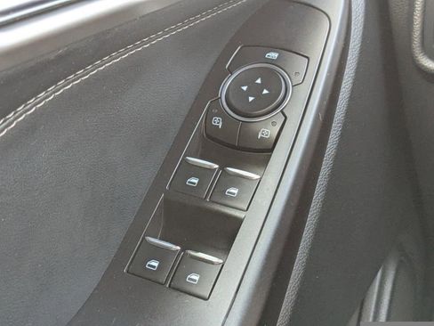 Used 2020 Ford Explorer XLT w/ Equipment Group 202A image 27