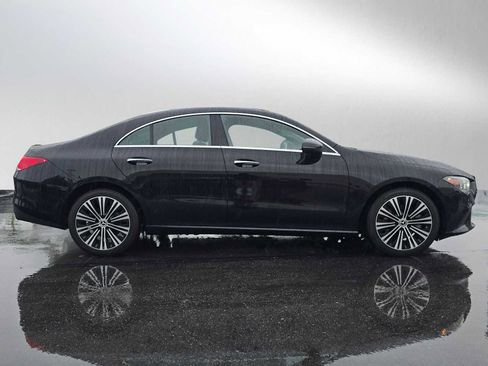 Used 2021 Mercedes-Benz CLA 250 image 2