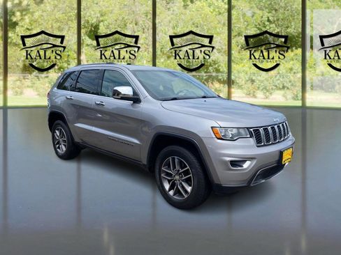 Used 2018 Jeep Grand Cherokee Limited AWD/4WD image 3