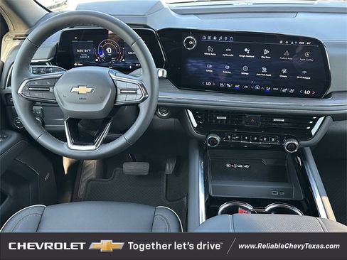 New 2026 Chevrolet Suburban Premier image 11