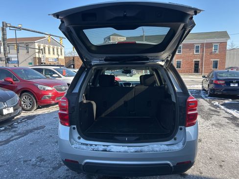Used 2016 Chevrolet Equinox LT w/ Convenience Package image 11
