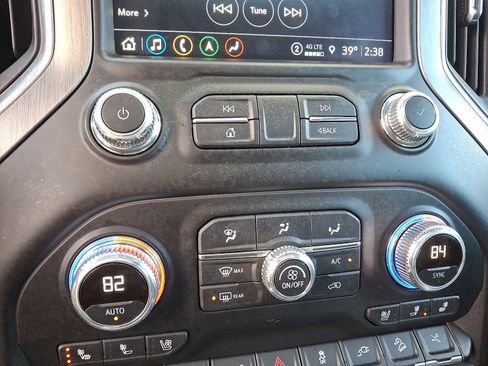 Used 2021 GMC Sierra 1500 Denali w/ Denali Premium Package image 18