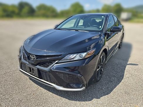 Used 2024 Toyota Camry XSE FWD image 13