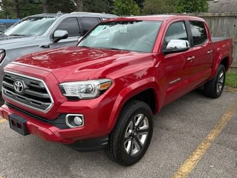 Used 2017 Toyota Tacoma Limited w/ Tow Package AWD/4WD image 1