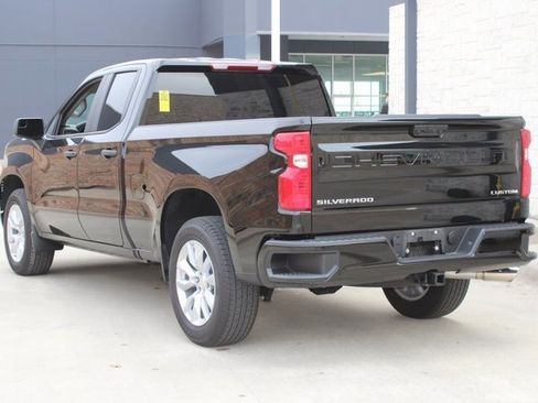 Certified 2025 Chevrolet Silverado 1500 Custom image 3