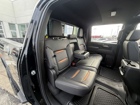 Used 2024 GMC Sierra 2500 AT4 w/ AT4 Premium Plus Package image 25