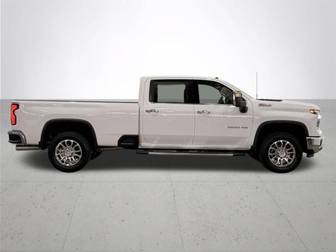 Used 2024 Chevrolet Silverado 3500 LTZ w/ LTZ Plus Package AWD/4WD image 10