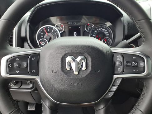 Used 2025 RAM 2500 Big Horn AWD/4WD image 5