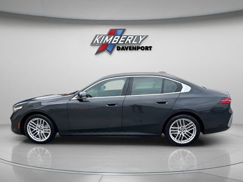 Certified 2024 BMW 530i w/ Premium Package image 2