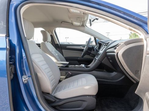 Used 2018 Ford Fusion S FWD image 29