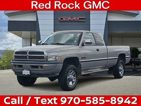 Used 1997 Dodge Ram 2500 Truck 4x4 Club Cab image 1
