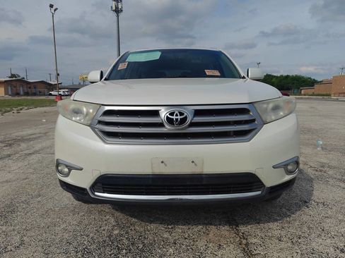 Used 2012 Toyota Highlander Limited FWD image 10