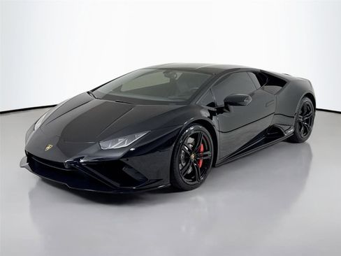 Used 2021 Lamborghini Huracan EVO image 10